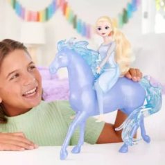   Mattel Disney Jégvarázs II. Elsa és Water Spirit Nokk szett