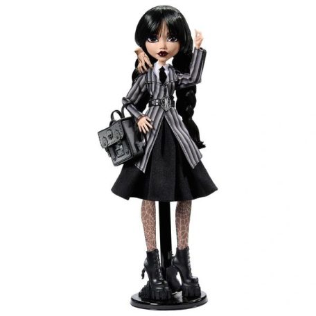 Monster High x Wednesday Addams iskolai egyenruhában, kiegészítőkkel 